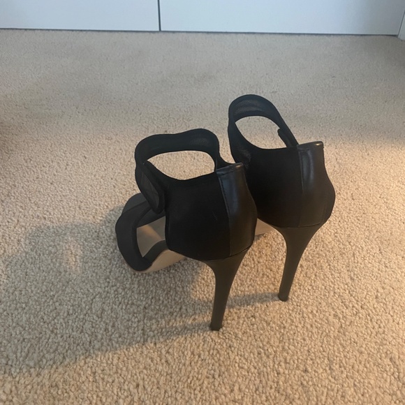 ZARA black strappy heels, open toe, size 38 or 8 - Picture 3 of 3